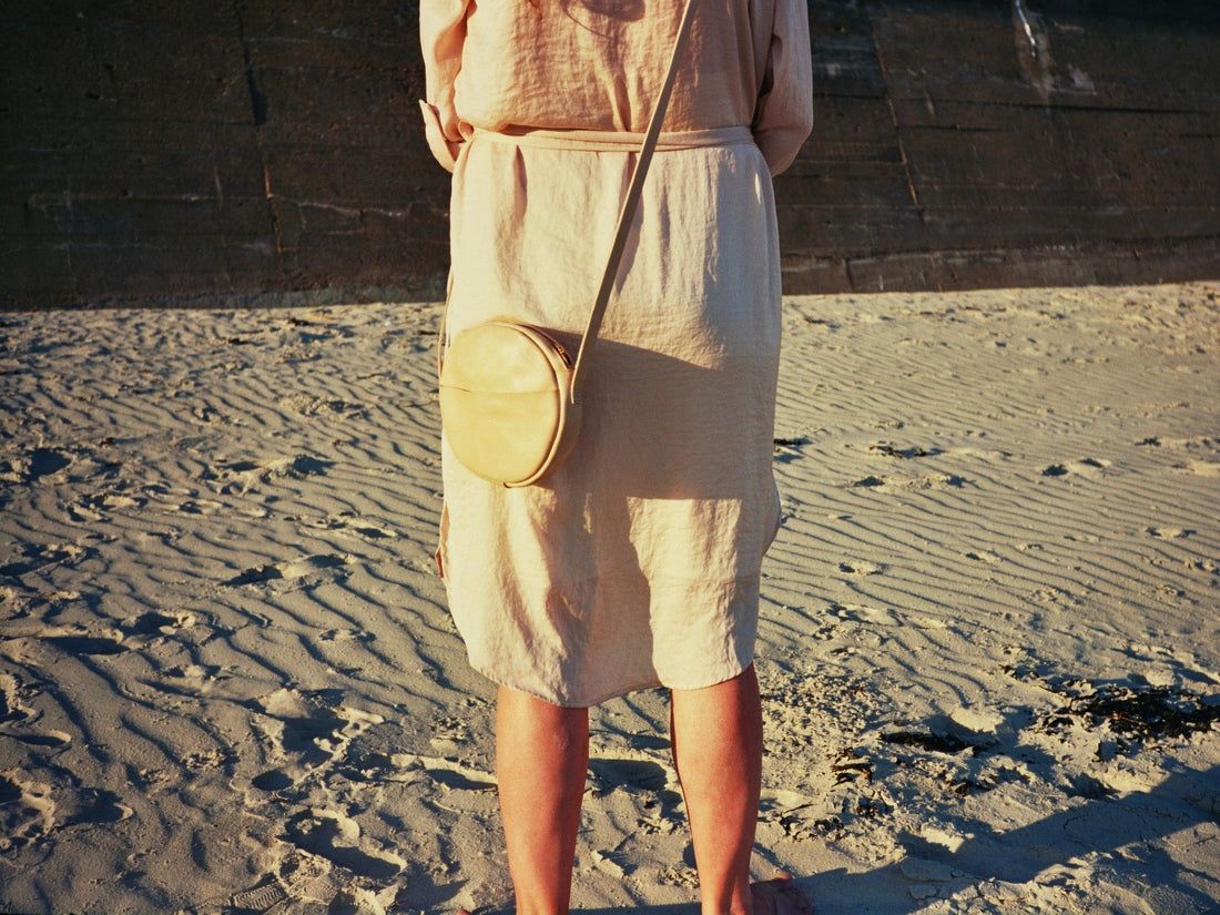 A WEEKEND ON FILM - C -ET- C