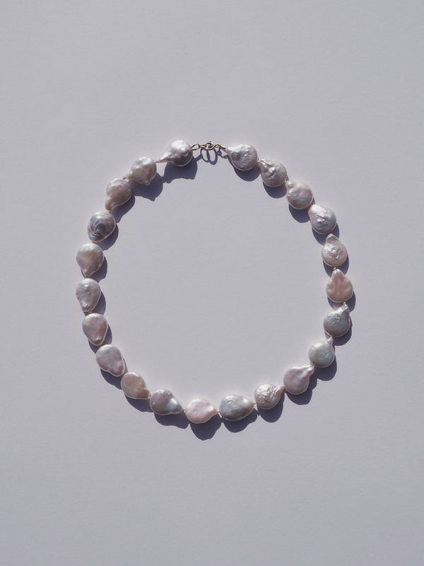 Lunar - Baroque Pearly Necklace