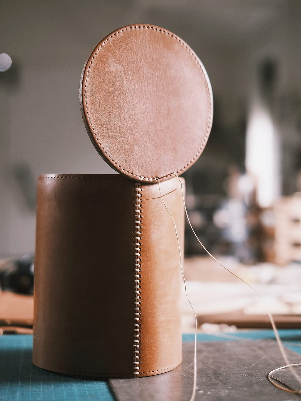 C -ET- C HANDBAG Leather Bucket Bag