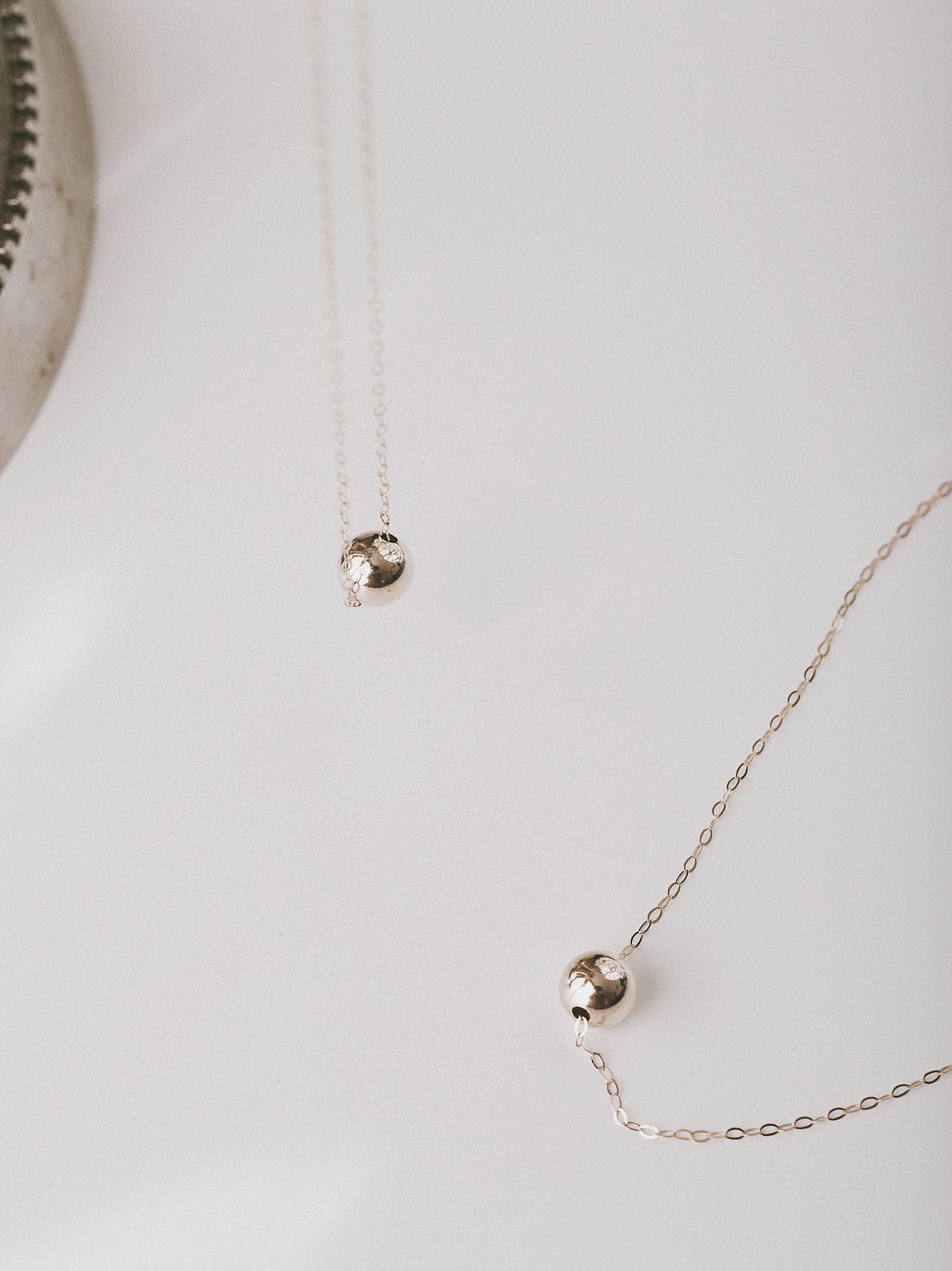 Emily Georgina Jones Jewellery Bauble Necklace in 9ct Gold