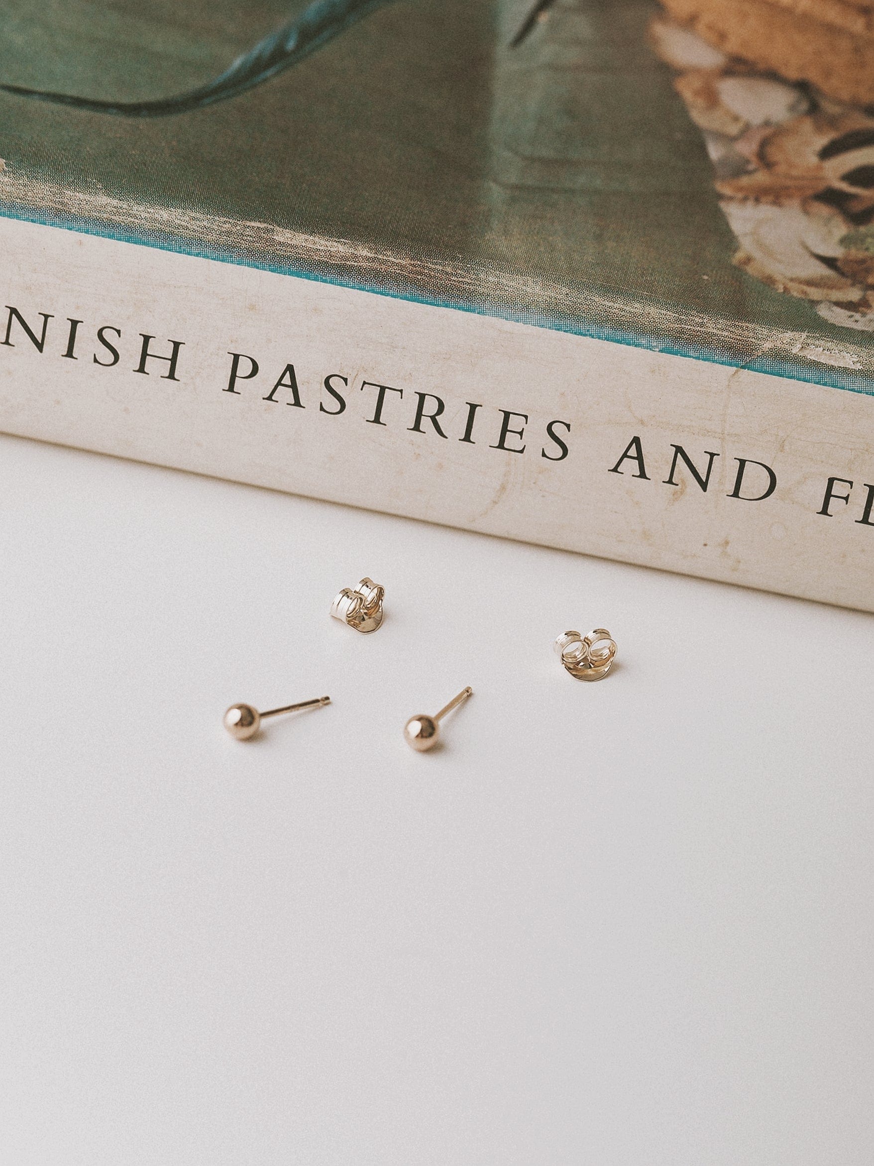 Emily Georgina Jones Jewellery Bauble Studs in 9ct Gold